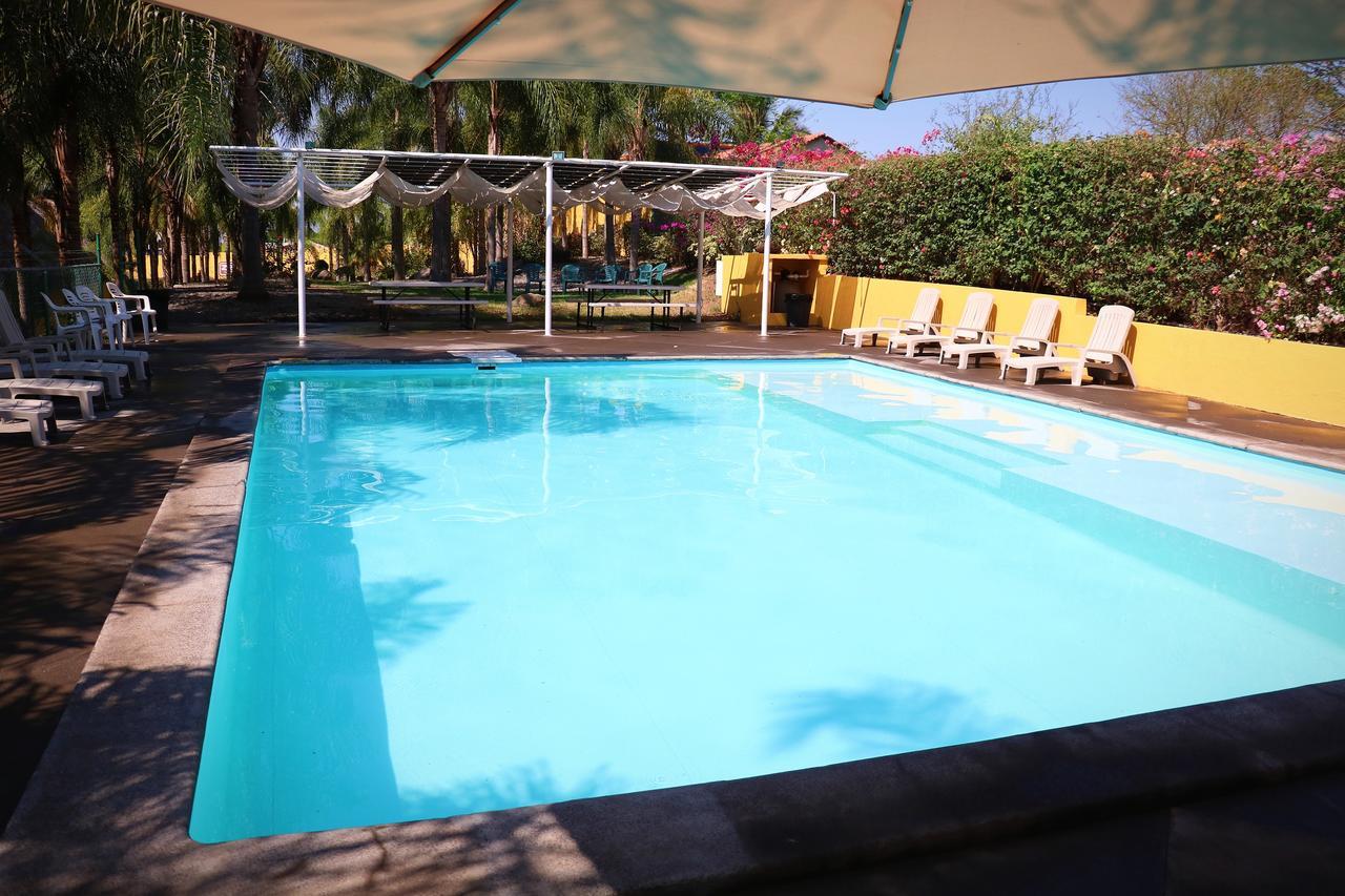 Zar Colima Hotel Bagian luar foto